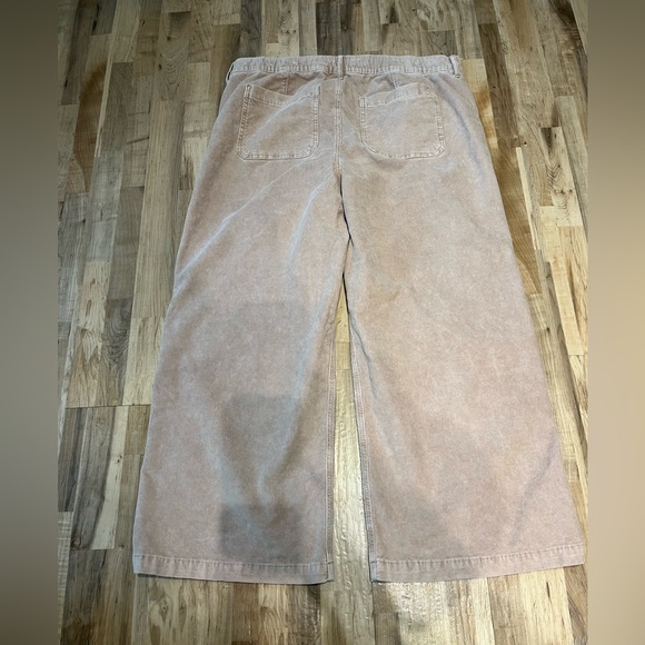 American Eagle Stretch Corduroy Low Rise Baggy Wide Leg Pants - Picture 5 of 12